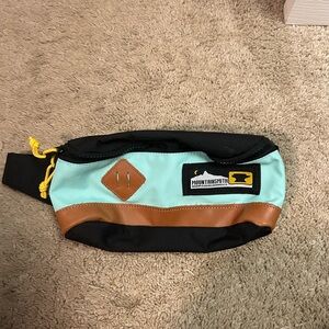 Mountain smith Fanny pack